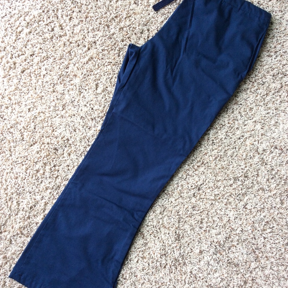 💙 Scrub Pants 💙 - Picture 3 of 4